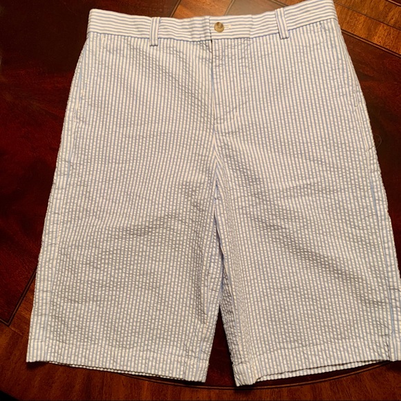 Vineyard Vines Other - Vinyard Vines blue BOYS seersucker shorts